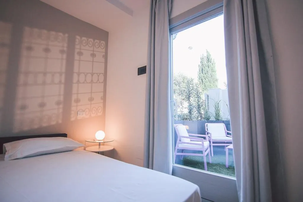 쎙뜨호뻬 Lion Blanc B&B